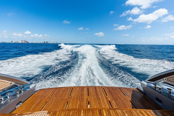 CIAO 80ft Pershing Yacht For Sale