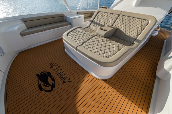 REEL DEVELOPMENT 84ft Jarrett Bay Yacht For Sale