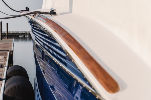 REEL DEVELOPMENT 84ft Jarrett Bay Yacht For Sale