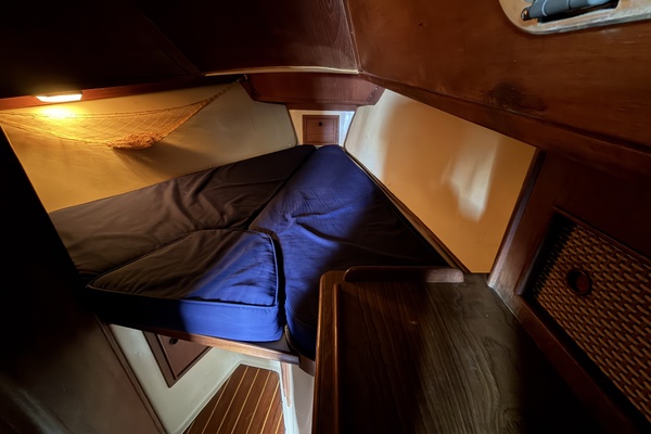Honky Tonk 30ft Irwin Yacht For Sale