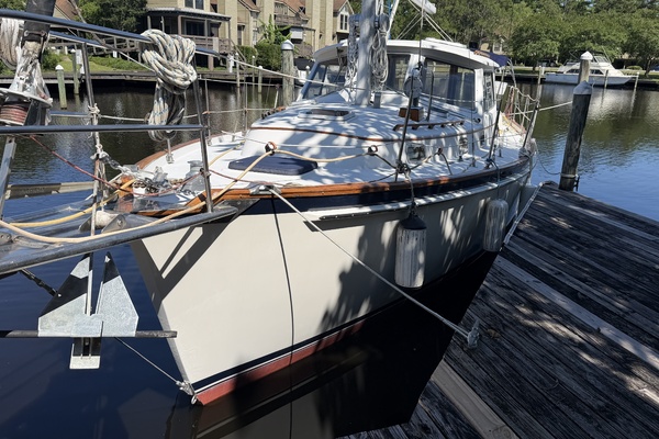 Sea Amor 40ft Cabo Rico Yacht For Sale