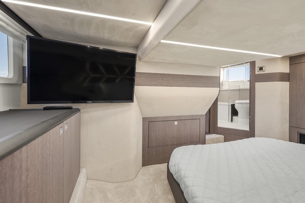 Why Knot 40ft Galeon Yacht For Sale