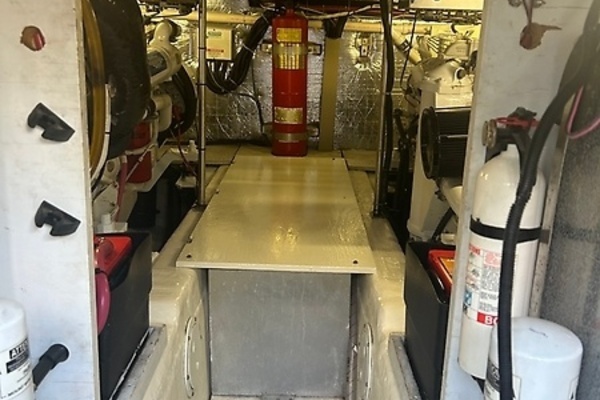 2000 Carver 45