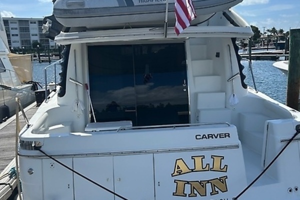 2000 Carver 45