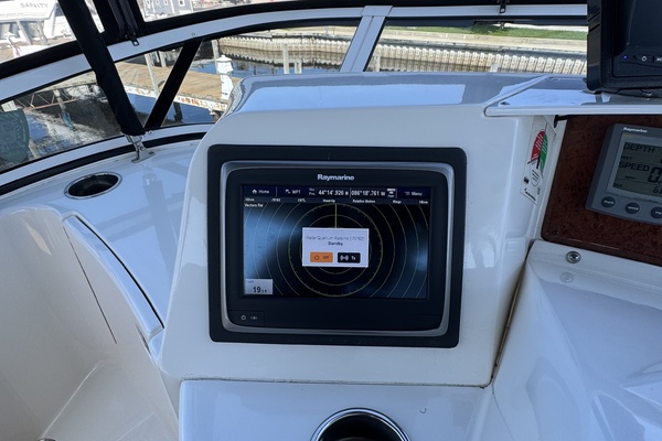 KEYAH IV 39ft Silverton Yacht For Sale