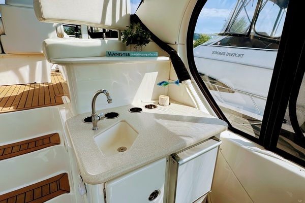 2002 Silverton 39