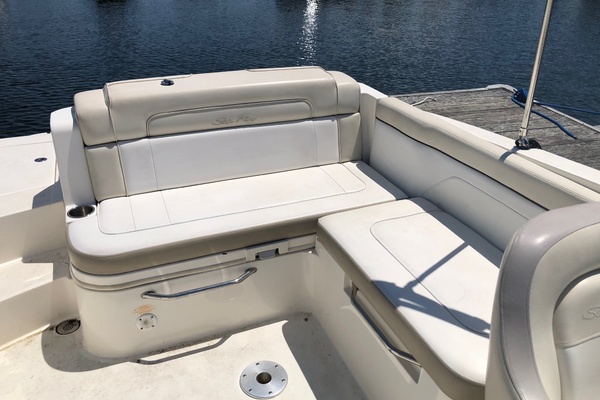 27ft Sea Ray Yacht For Sale