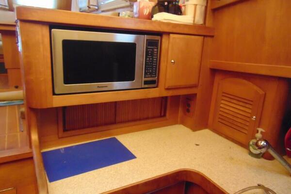 Lady Susan 36ft Sabre Yacht For Sale