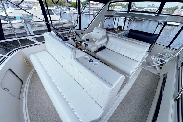1999 Carver 40