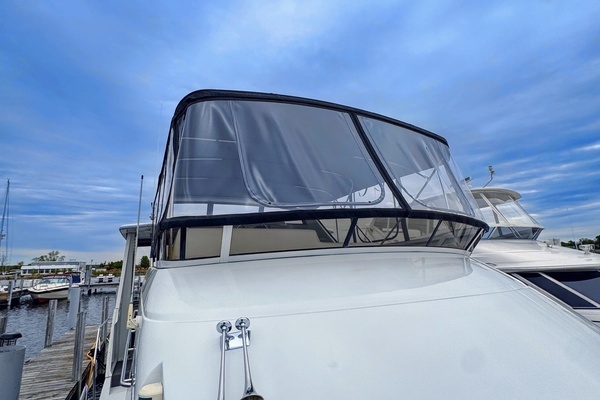 1999 Carver 40