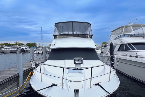 THE YOOPER 40ft Carver Yacht For Sale