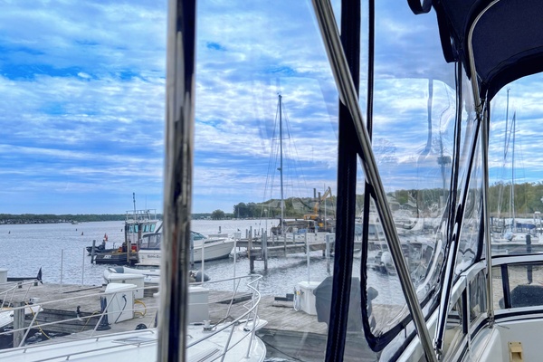 THE YOOPER 40ft Carver Yacht For Sale