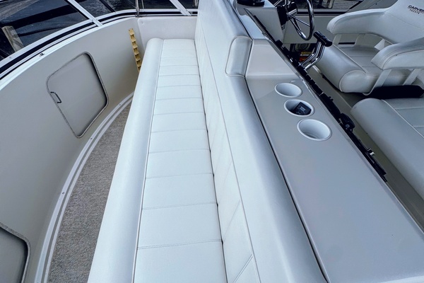 THE YOOPER 40ft Carver Yacht For Sale