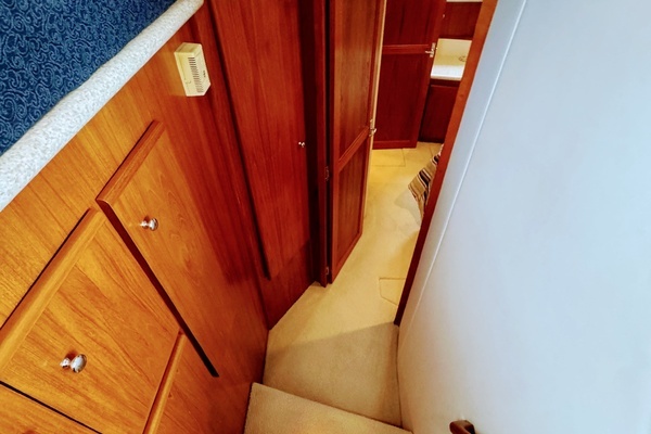 1999 Carver 40