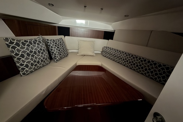 2016 Pursuit 34