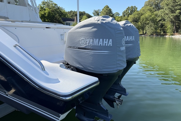 Retriever 34ft Pursuit Yacht For Sale
