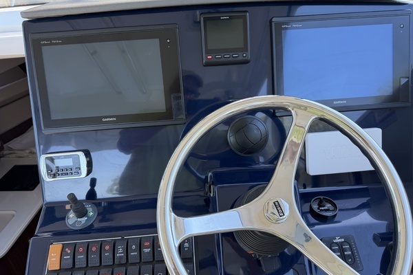 2016 Pursuit 34
