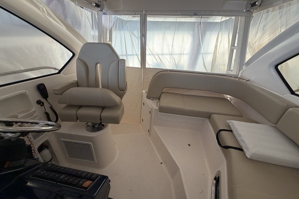 2016 Pursuit 34