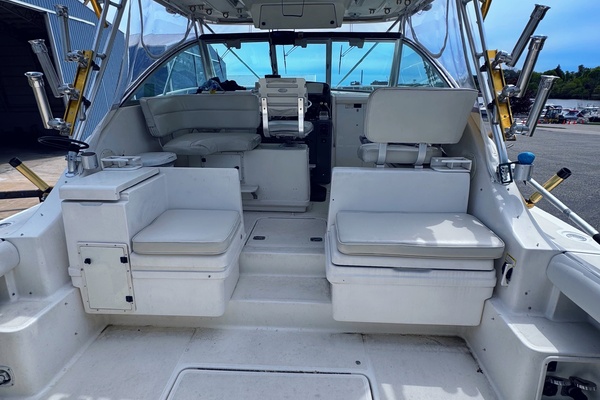 Class Act  33ft Pursuit Yacht For Sale