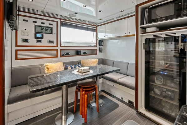 2008 Benetti 121
