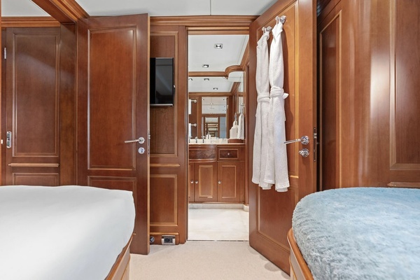 ARTHUR S WAY 121ft Benetti Yacht For Sale