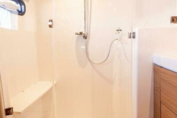 Bali 4.2 Owners Shower