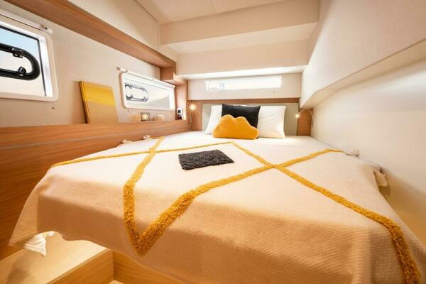 Bali 4.2 Stbd Aft Berth