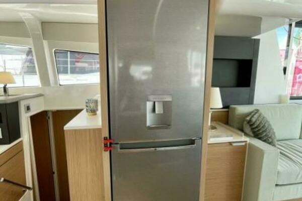 Bali 4.2 Fridge 2
