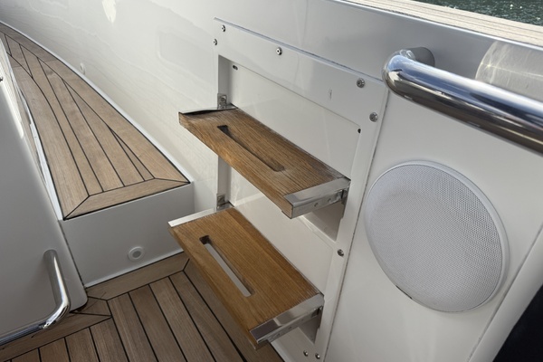 2019 Fjord 40
