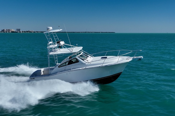 32ft Luhrs Yacht For Sale