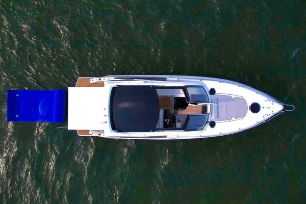 Dream Big 38ft Schaefer Yacht For Sale