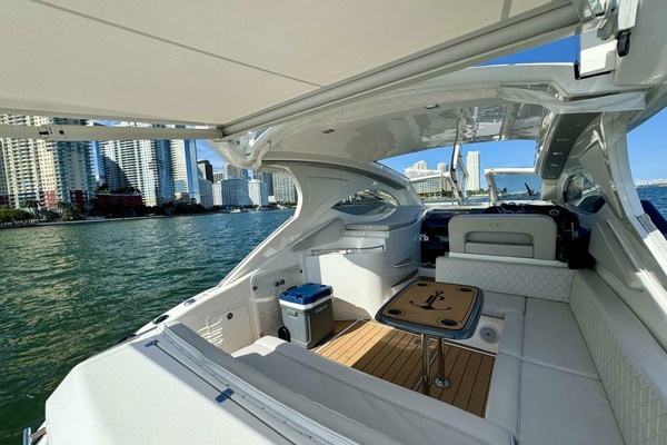 Dream Big 38ft Schaefer Yacht For Sale