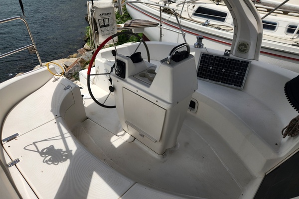 34ft Hunter Yacht For Sale