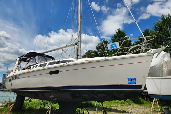 34ft Hunter Yacht For Sale