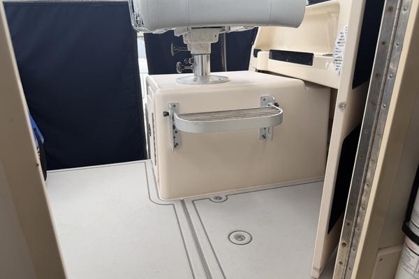 30ft Grady White Yacht For Sale