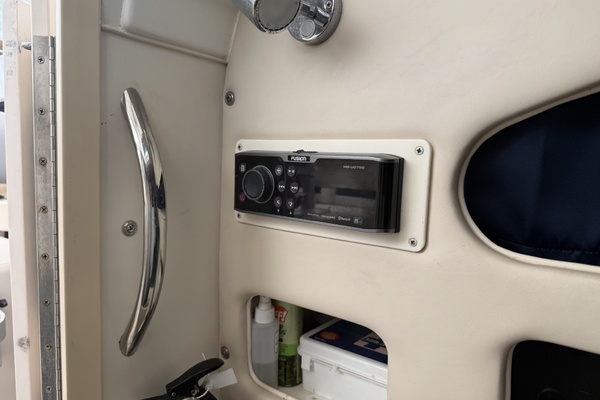 30ft Grady White Yacht For Sale