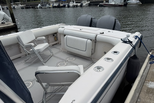 30ft Grady White Yacht For Sale