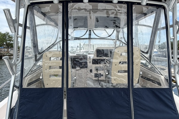 30ft Grady White Yacht For Sale
