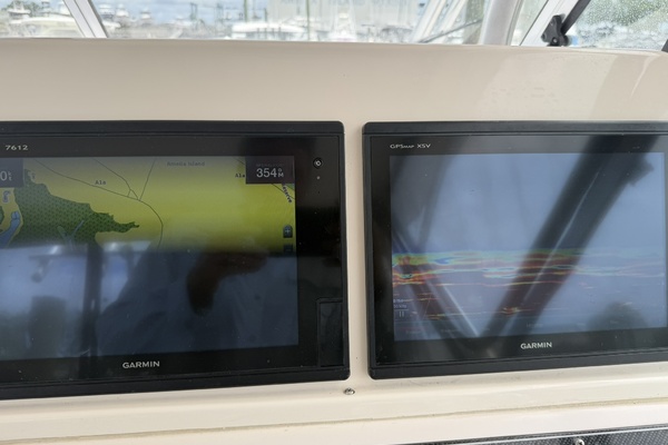 30ft Grady White Yacht For Sale