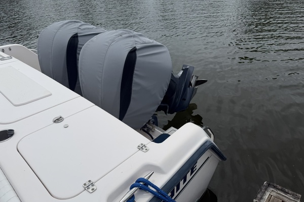 30ft Grady White Yacht For Sale
