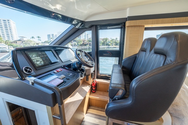 Holy Moly 50ft Absolute Yacht For Sale