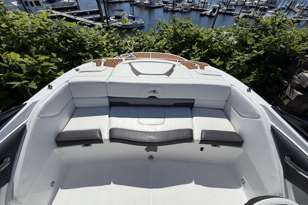20ft Monterey Yacht For Sale