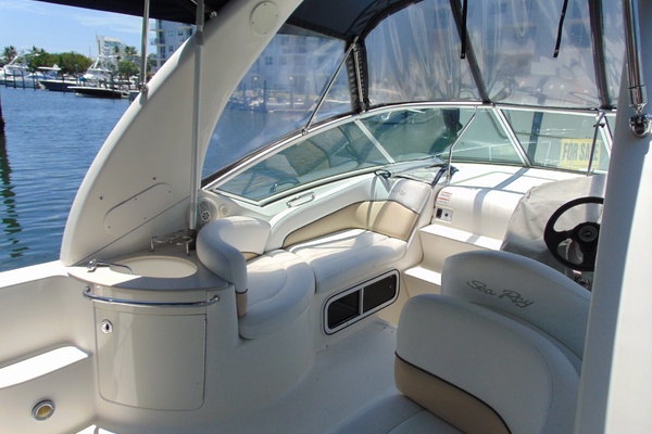 Pax 26ft Sea Ray Yacht For Sale