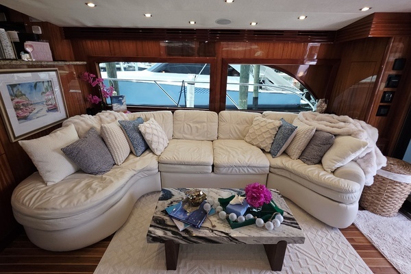 Hatteras  Yacht For Sale