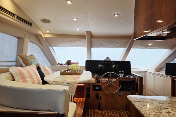 63ft Hatteras Yacht For Sale