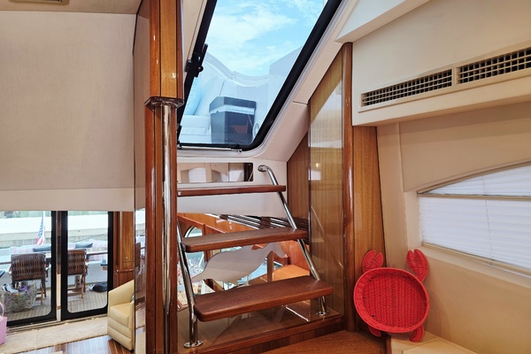 63ft Hatteras Yacht For Sale