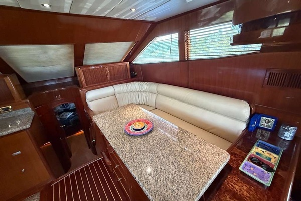 2008 Hampton 60