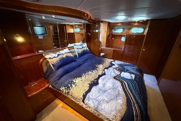 2008 Hampton 60
