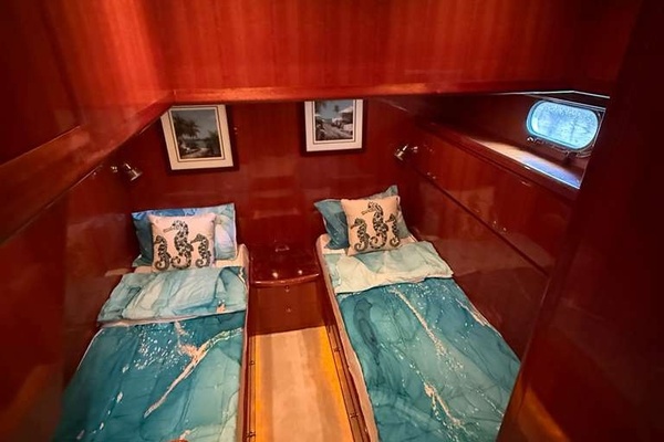 60ft Hampton Yacht For Sale