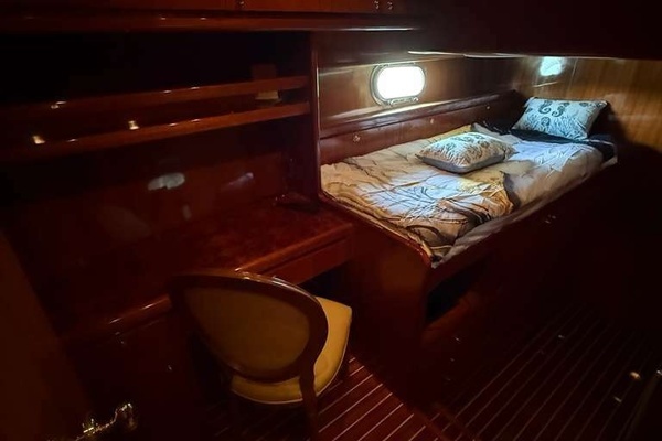 2008 Hampton 60